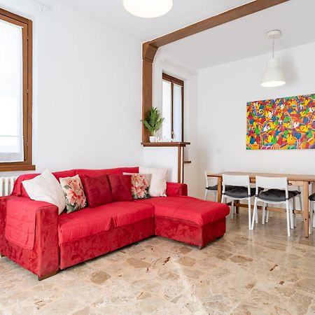 Terrazza Fucinetta Appartement Introbio Buitenkant foto