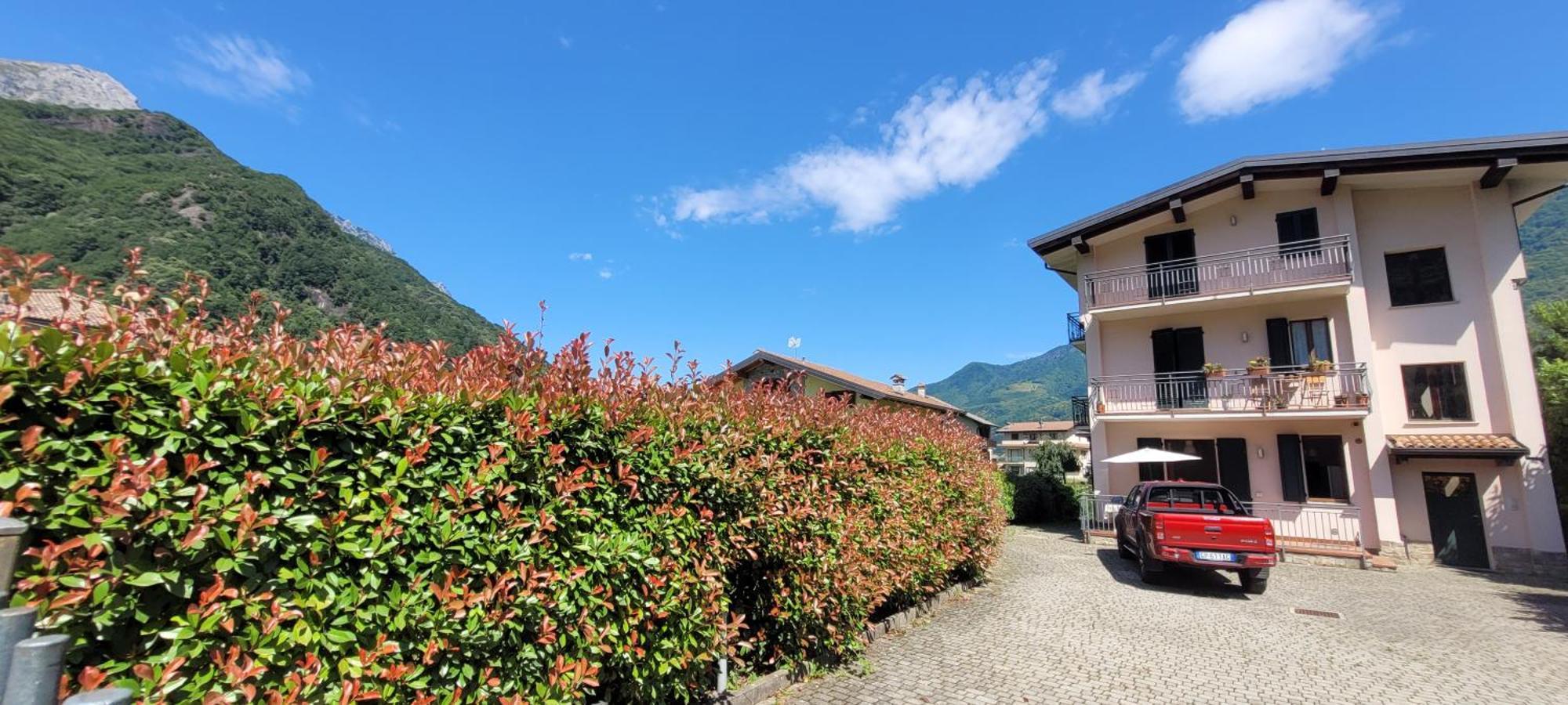 Terrazza Fucinetta Appartement Introbio Buitenkant foto